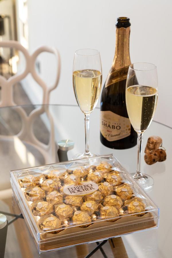 Victory-29 Luxury Apartment Center Киев Екстериор снимка